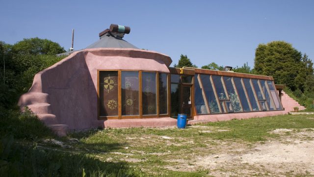 earthship-3