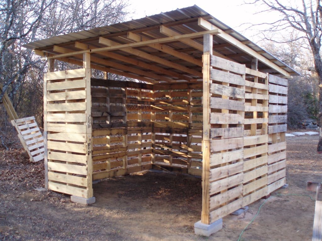 Make This Awesome Survivalist Storage Shed From Pallet Board - Page 2 ...
