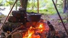 dutch oven camp fire