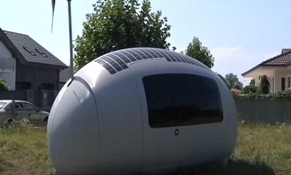 self sustaining mobile home