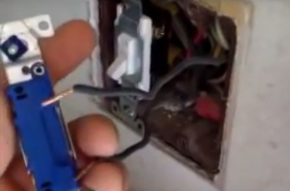 repairing a light switch