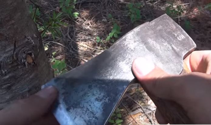 selecting the right hatchet