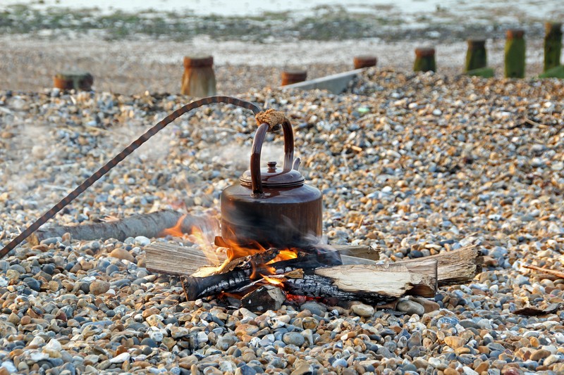 beach camp fire kettle