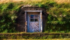 earth sheltered home