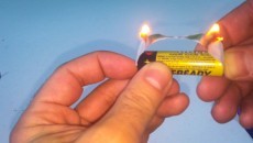 make fire using gum and a battery