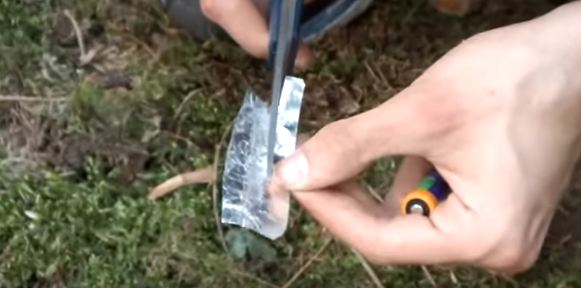 gum wrapper fire hack