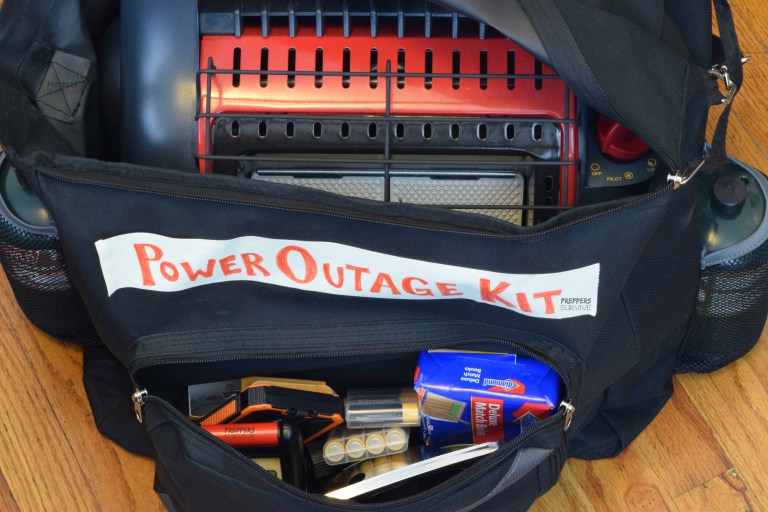 Power-Outage-Kit-Bag