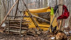 bushcraft camp