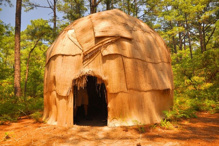 Learn How to Master These 4 Incredible DIY Native American Shelters